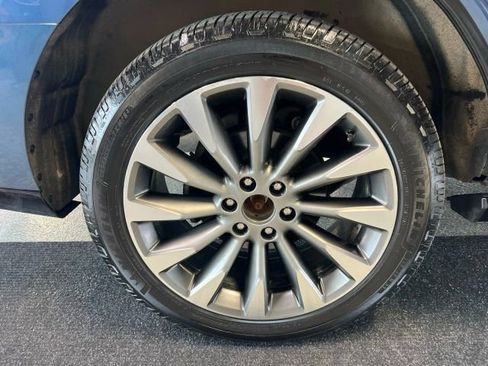 Used 2020 Lincoln Navigator Reserve w/ Luxury Package image 20