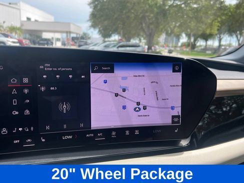 Used 2025 Audi Q6 e-tron Premium w/ Convenience Package RWD image 16