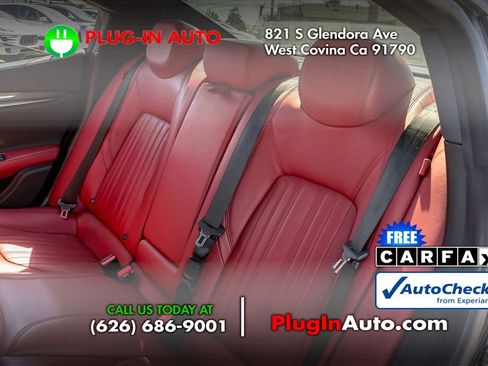 Used 2017 Maserati Ghibli image 2