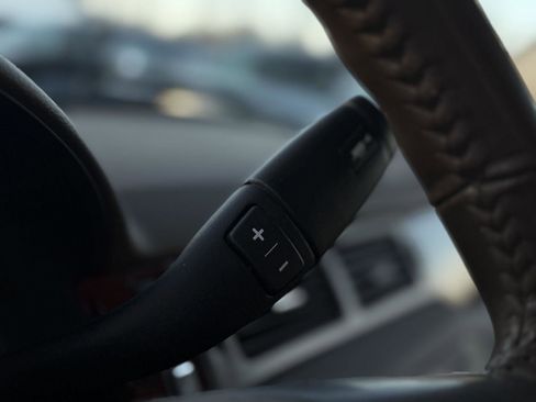 Used 2013 GMC Sierra 1500 SLT w/ SLT Convenience Package image 17