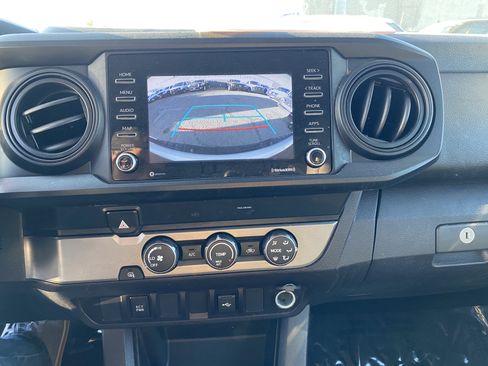 Used 2021 Toyota Tacoma SR w/ SR Convenience Package image 9