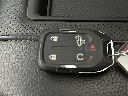 Used 2022 GMC Sierra 3500 Denali w/ Denali Black Diamond Edition image 51