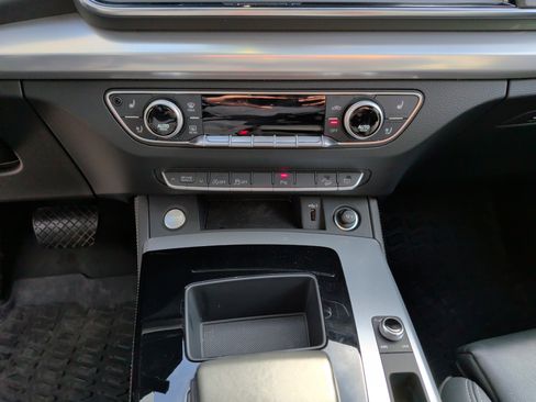 Used 2023 Audi Q5 2.0T Premium Plus w/ Premium Plus Package image 29