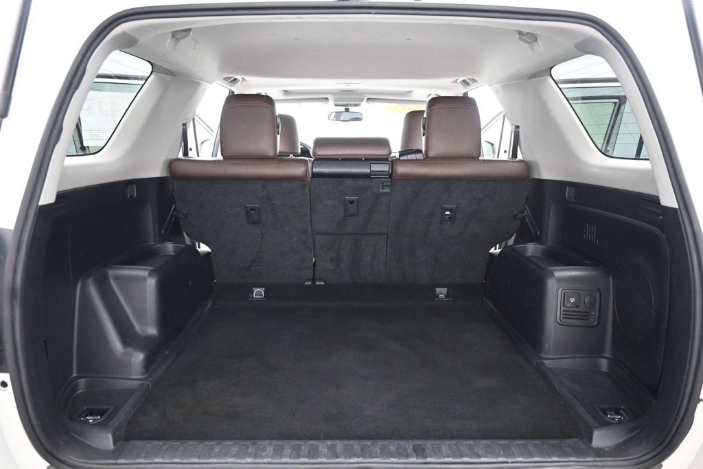 Used 2017 Toyota 4Runner Limited AWD/4WD image 29