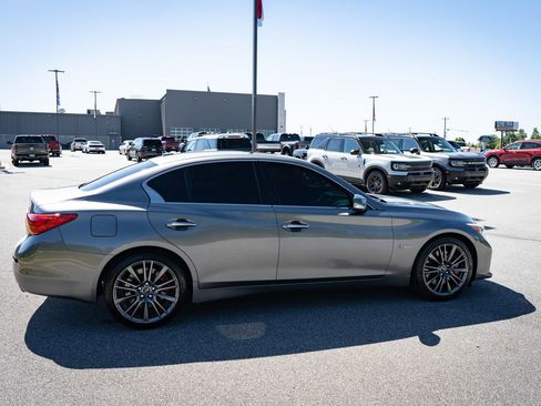 Used 2017 INFINITI Q50 Red Sport 400 AWD/4WD image 9