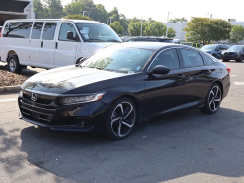 Used 2022 Honda Accord Sport image 5