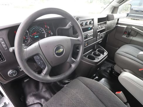 Used 2024 Chevrolet Express 2500 w/ Driver Convenience Package RWD image 6