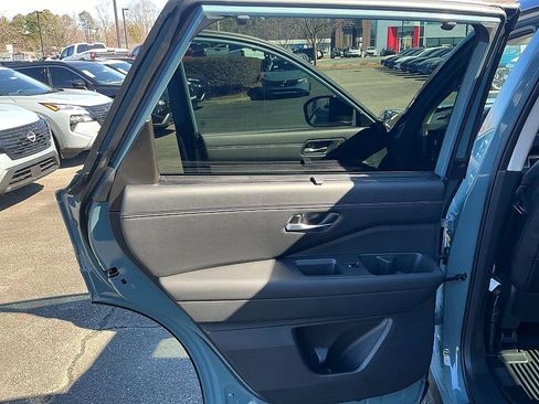 New 2026 Nissan Pathfinder Platinum image 21