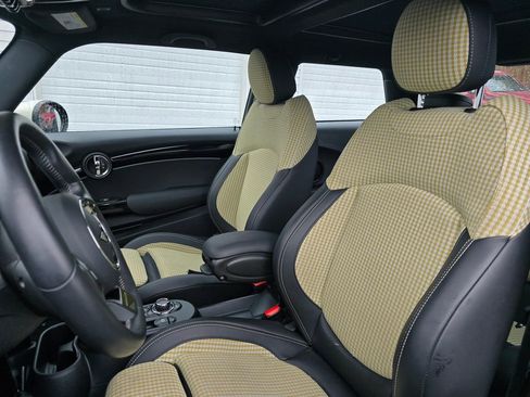 Used 2024 MINI Cooper SE w/ MINI Resolute Edition image 53