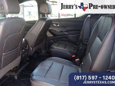 Used 2022 Chevrolet Traverse RS FWD image 21
