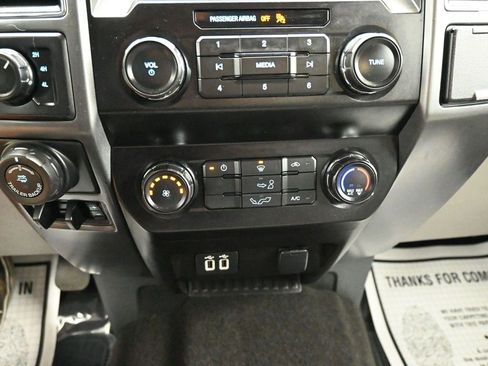 Used 2020 Ford F150 XLT w/ Trailer Tow Package image 23