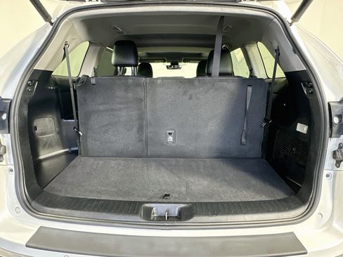 Used 2019 Toyota Highlander Limited FWD image 32
