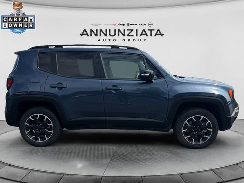 Used 2023 Jeep Renegade Latitude AWD/4WD image 6