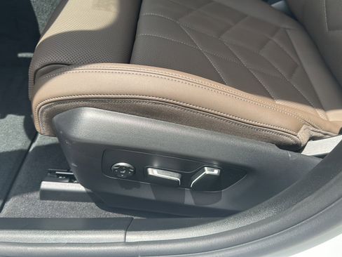 New 2026 BMW i5 eDrive40 image 12