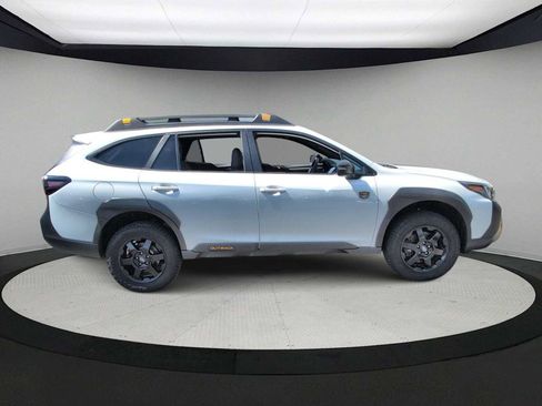 Used 2022 Subaru Outback Wilderness AWD/4WD image 9