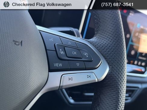 New 2026 Volkswagen Tiguan SE R-Line image 36