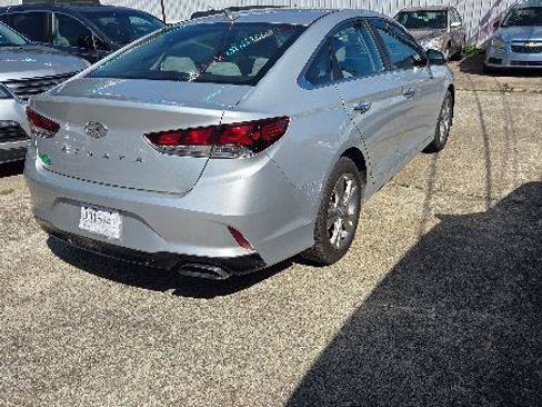 Used 2019 Hyundai Sonata SEL FWD image 2