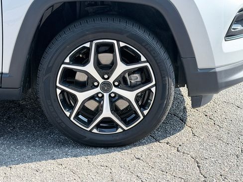 Used 2025 Jeep Compass Limited AWD/4WD image 35