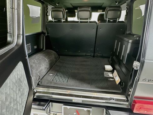 Used 2017 Mercedes-Benz G 550 Squared image 28