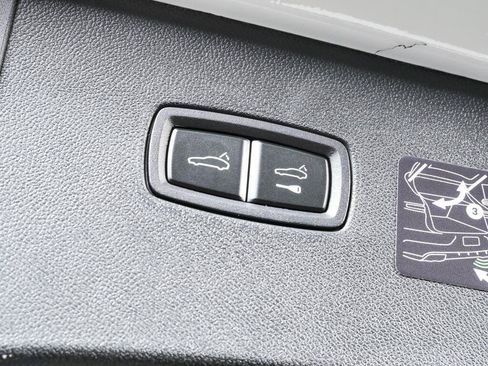 New 2026 Porsche Cayenne Coupe AWD/4WD image 33