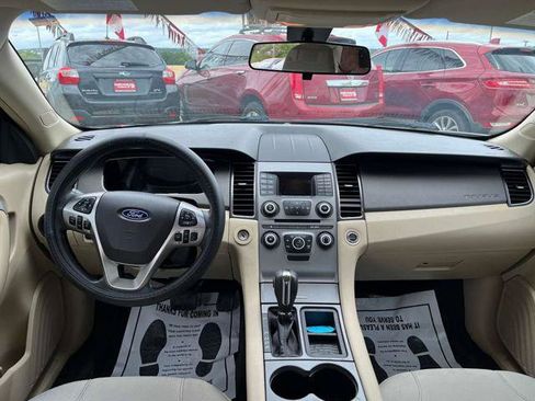 Used 2016 Ford Taurus SE FWD image 14