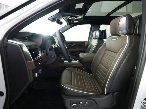 Used 2026 GMC Yukon XL Denali Ultimate w/ LPO, Illumination Package image 20