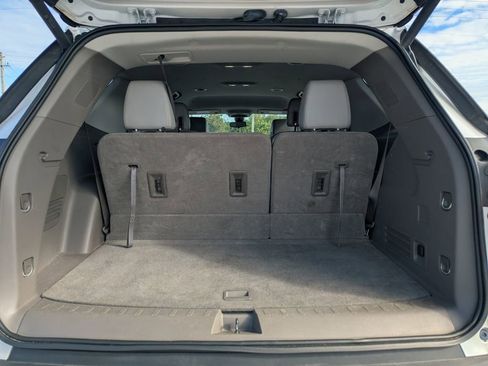 Used 2018 Chevrolet Traverse LT w/ LPO, 'HIT The Road' Package image 16