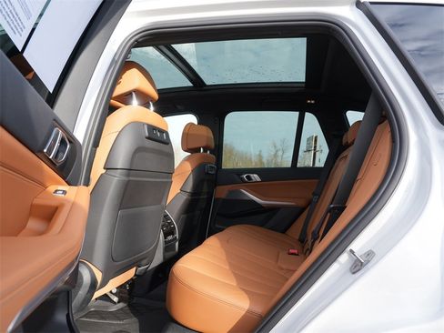 Used 2022 BMW X5 xDrive40i image 21