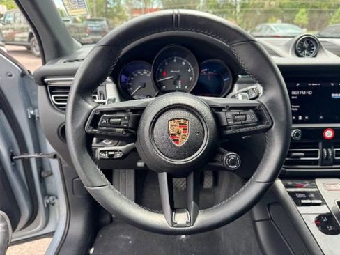 Used 2024 Porsche Macan Turbo AWD/4WD image 20