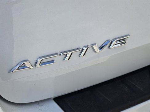 New 2025 Ford Explorer Active w/ Active Comfort Package image 9