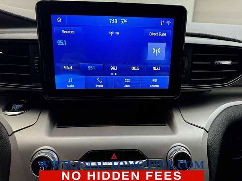 Used 2021 Ford Explorer XLT image 24