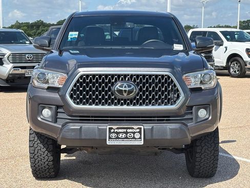 Used 2019 Toyota Tacoma TRD Off-Road AWD/4WD image 3