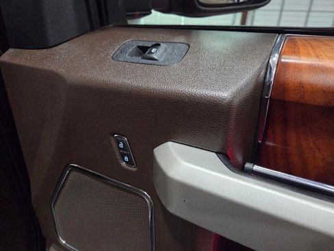 Used 2018 Ford F250 King Ranch w/ King Ranch Ultimate Package image 40