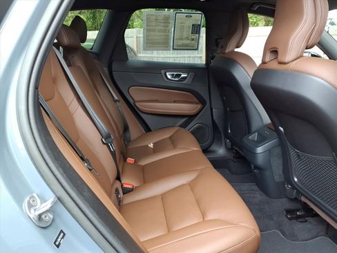 Used 2023 Volvo XC60 B5 Plus w/ Climate Package AWD/4WD image 13