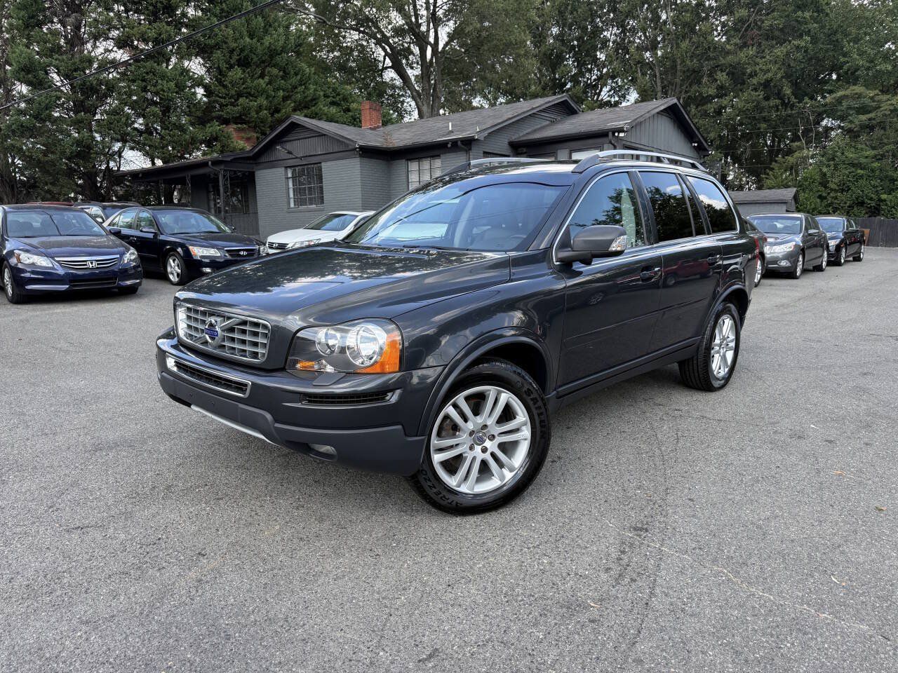 Used 2011 Volvo XC90 3.2 AWD/4WD image 1