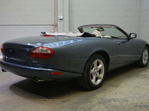 Used 2000 Jaguar XK8 Convertible RWD image 10