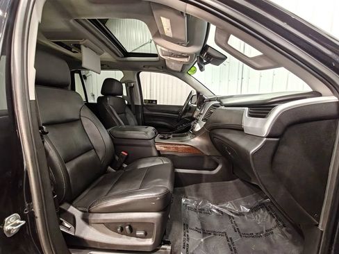 Used 2020 GMC Yukon SLT w/ Premium Edition AWD/4WD image 30