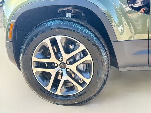 New 2026 Land Rover Defender 110 S image 41