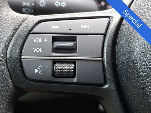 Certified 2025 Honda Accord LX image 18