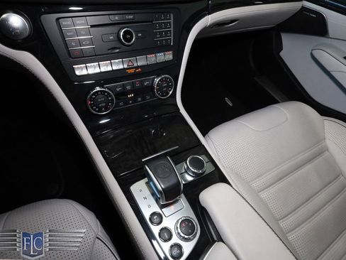 Used 2017 Mercedes-Benz SL 63 AMG image 29