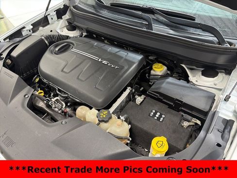 Used 2019 Jeep Cherokee Limited image 10