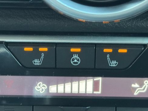 Used 2022 Nissan Sentra SV w/ All-Weather Package FWD image 30