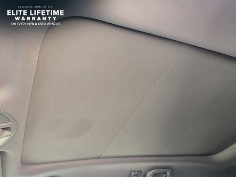 Used 2018 Hyundai Santa Fe Sport FWD image 23