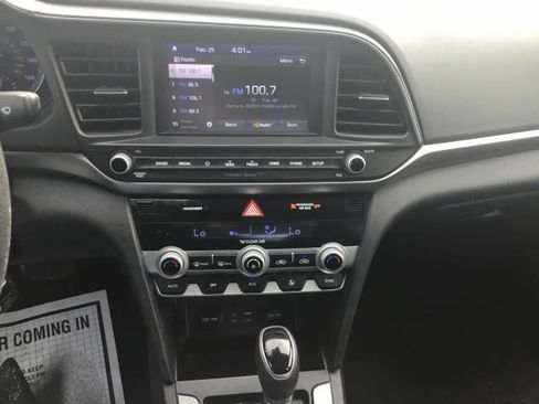 Used 2020 Hyundai Elantra SEL w/ Cargo Package (C1) FWD image 16