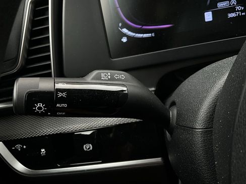 Used 2025 Kia Sportage LX image 33