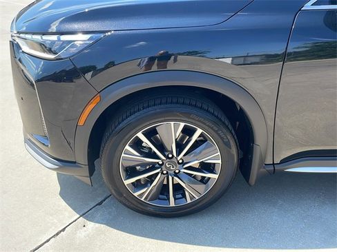 New 2026 INFINITI QX60 Luxe w/ Family Package image 31