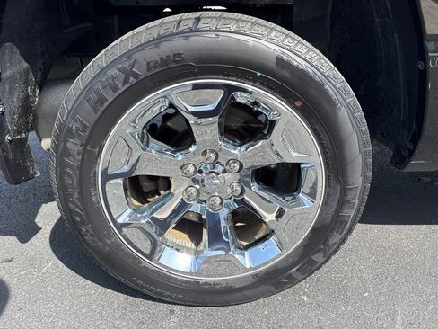 Used 2022 RAM 1500 Big Horn AWD/4WD image 11