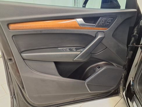 Used 2023 Audi Q5 2.0T Premium w/ Convenience Package image 27