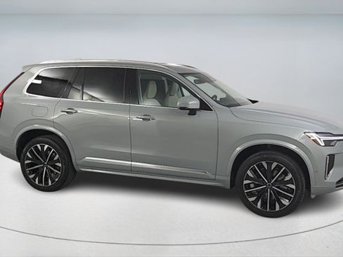 Certified 2026 Volvo XC90 B6 Ultra w/ Protection Package AWD/4WD image 2