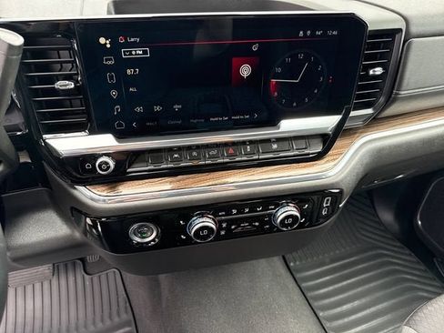 Used 2024 GMC Sierra 1500 Elevation AWD/4WD image 18